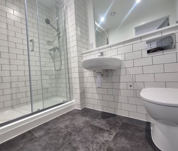 Cow Green, Halifax - Photo 4