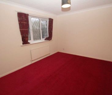3 bed End Terrace House for rent - Photo 4