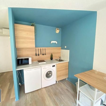 Location Appartement 1 pièce 20m² ST ETIENNE 42100 - Photo 3