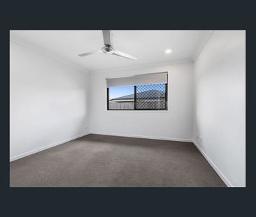 Stylish Family Home in Harmony Estate - Photo 4