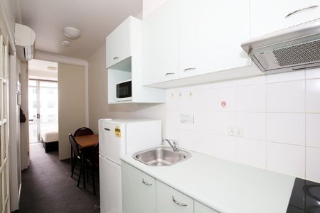 701/488 Swanston Street, Carlton VIC 3053 - Photo 4