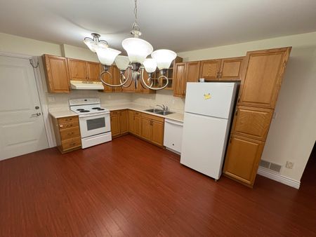 Ground Level Two Bedroom Suite in Fleetwood - Photo 4