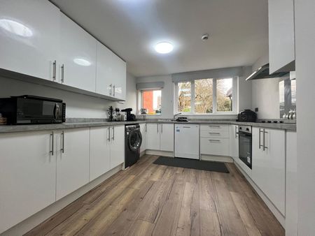 2 bedroom apartment to rent - Photo 5