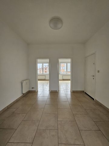 LAKEN - Ruim 2 slaapkamerappartement (104m²) - Photo 3