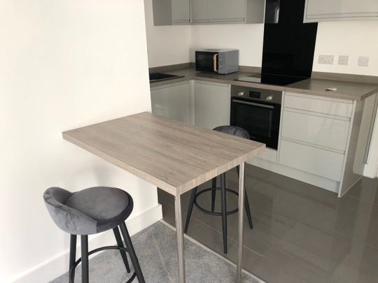 1 Bed Flat, Queens Terrace, SO14 - Photo 1