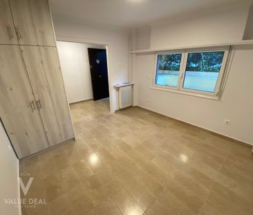 Studio/Γκαρσονιέρα, προς ενοικίαση - 30 τ.μ - Photo 1