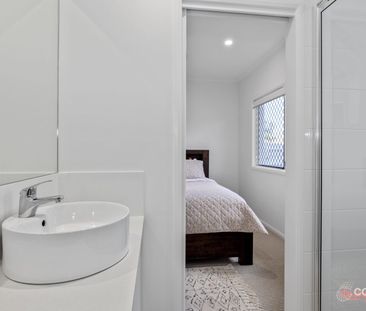 Family Home in Burdell! - Photo 4