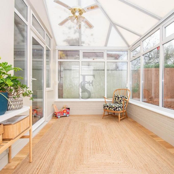 3 bedroom semi-detached house to rent - Photo 1