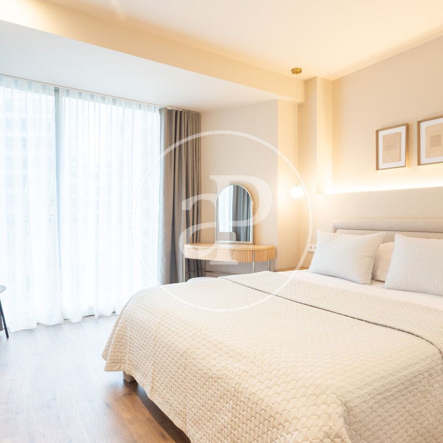 Apartment for rent on Compte d’Urgell Street (Eixample Esquerra) - Photo 1