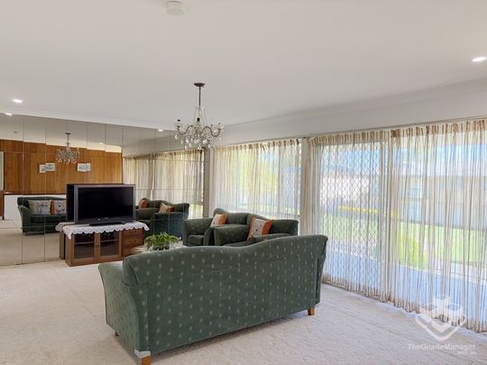 Fully furnished Upstairs rooms for rent - Ideal for Shared Living - Photo 1