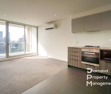 Stunning Apartment City View Apartment @ 888 Collins - Photo 3