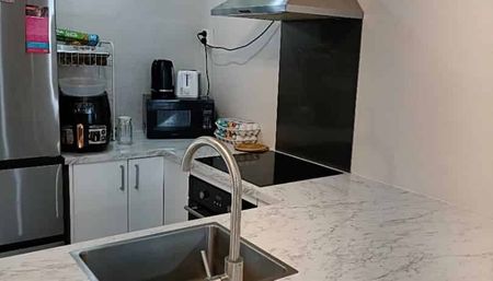 Recently renovated Mt Eden Studio - Photo 2