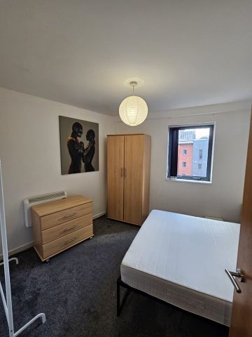 2 Bed Flat, The Nile, M15 - Photo 2
