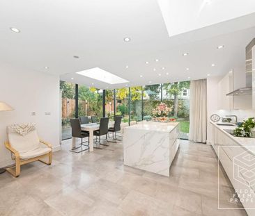 6 bedroom terraced house to rent - Photo 1