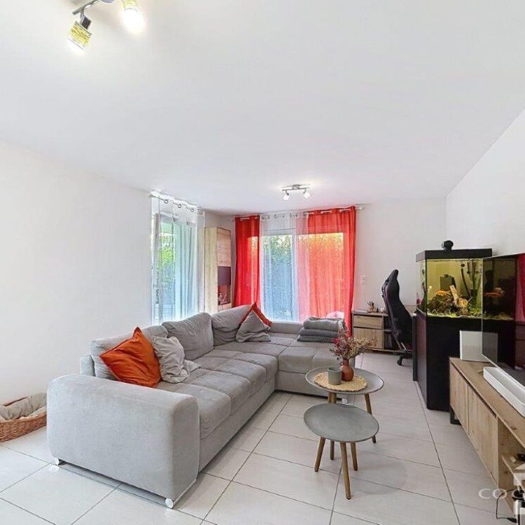Bel appartement de 2.5 pièces avec grand balcon dans résidence neuve - Foto 1