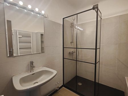 Location Appartement 3 pièces 54m² LE PRADET 83220 - Photo 4