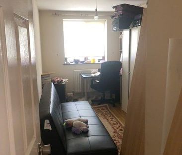 5 bedroom detached house to rent - Photo 1