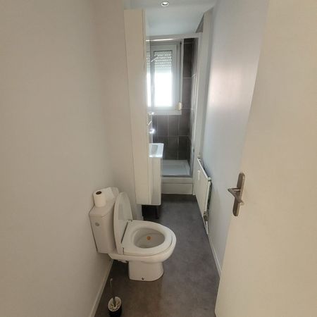 Location Appartement 2 pièces 44m² LOOS 59120 - Photo 3