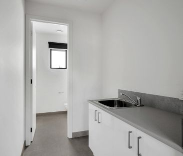 1/18 Mines Road, Ringwood - Photo 1