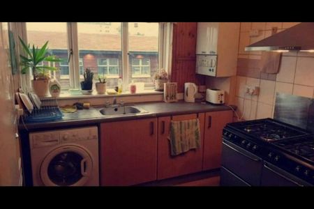 Room in a Shared Flat, Wester Common Drive, G22 - Photo 3