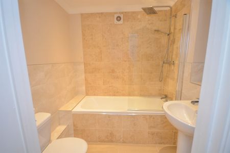 2 bed flat to rent in Gordon Road, South Shields, NE34 - Photo 5