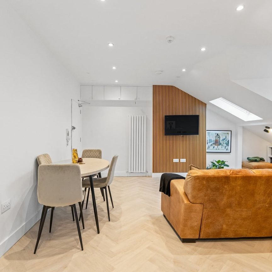 1 Bed Flat, Belsize Avenue, NW3 - Photo 1