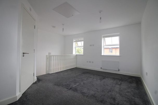 2 bedroom terraced house to rent - Photo 1