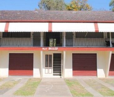 2/11 Brand Street, Moree - Photo 1
