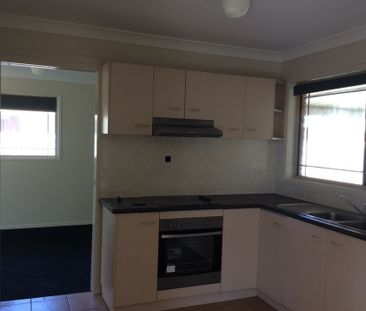 BRIGHT, SPACIOUS & COASTAL COMFORT � YOUR BARGARA FAMILY HOME AWAITS - Photo 5