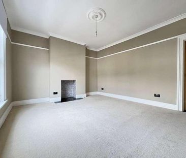 Inglis Road, Southsea, PO5 - Photo 2