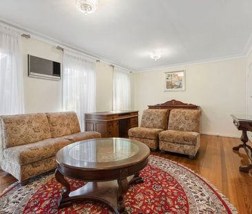 40 Gauntlet Avenue, Glen Waverley - Photo 1