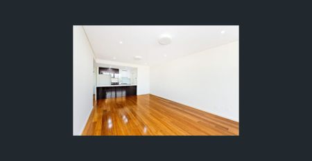 Quiet 1 Bedroom Apartment plus Study with Delightful Park Views - Photo 2