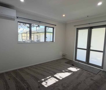 17a Garnett Avenue - Photo 1