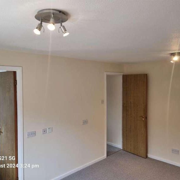 Heron Court, Colindale, London, NW9 - Photo 1