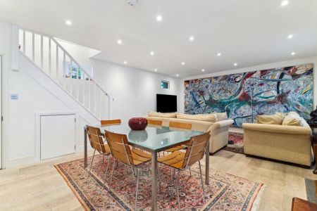 3 bedroom house in Kensington - Photo 4