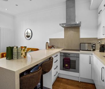 2 bedroom flat to rent - Photo 4