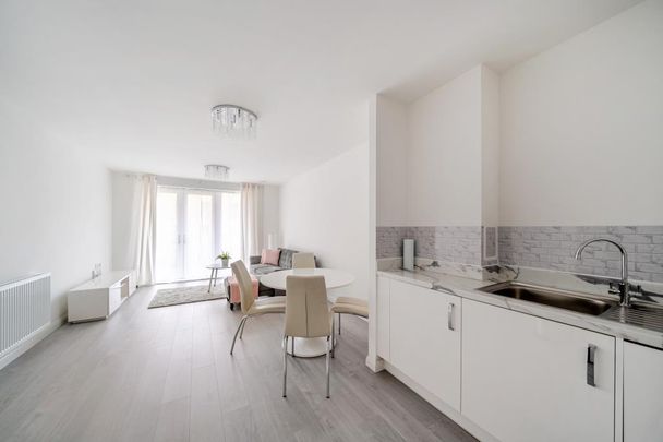 1 bedroom flat to rent - Photo 1