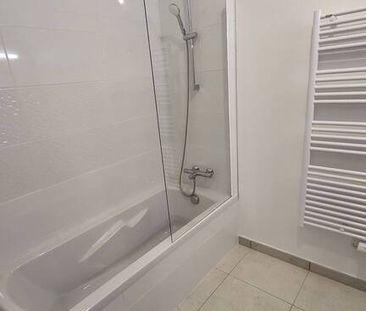 Location Appartement 2 pièces 41m² ANNECY 74000 - Photo 3