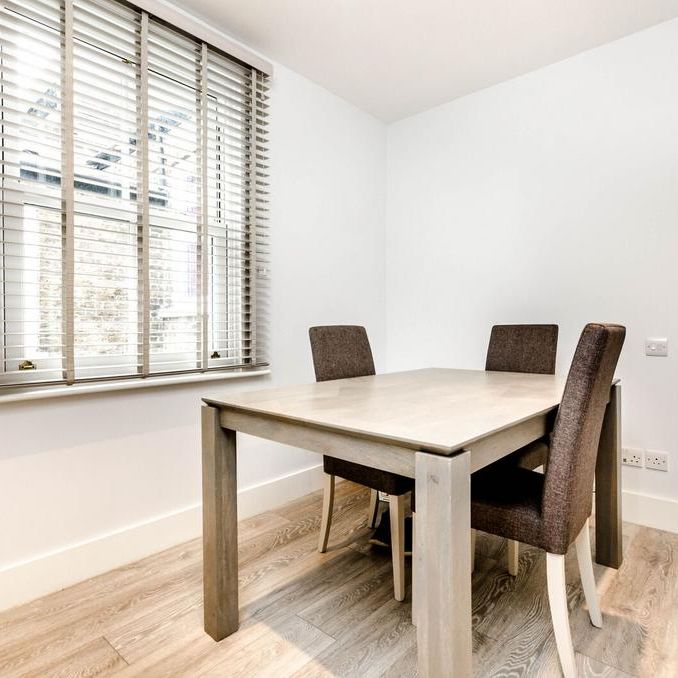 3 bedroom flat to rent - Photo 1