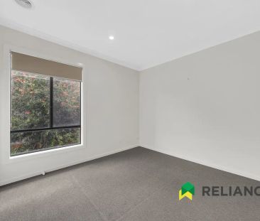 “Stunning Family Home in Prime Point Cook Location!!” - Photo 6