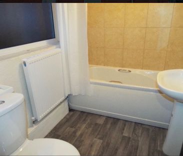 1 Bed Terraced House, Wilton Terrace, NG6 - Photo 4
