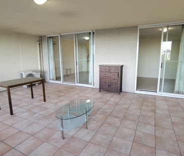 CATHEDRAL PLACE - 1 BEDROOM UNIT - NEW PAINTING NEW TILES - ENCLOSE... - Photo 6