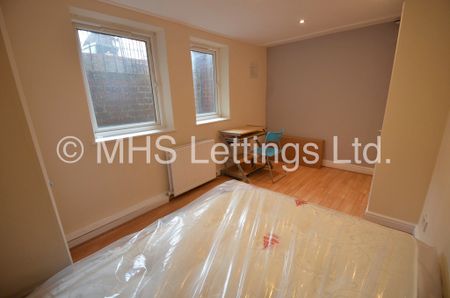 Room 2, 5 High Cliffe, Leeds, LS4 2PE - Photo 3