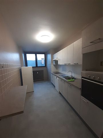 Apartment - 2 bedrooms - Photo 3