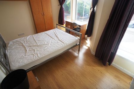 Manor Street, Heath - Photo 2