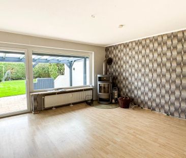 Erdgeschosswohnung in ruhigem Zweifamilienhaus mit überdachter Terr... - Photo 1