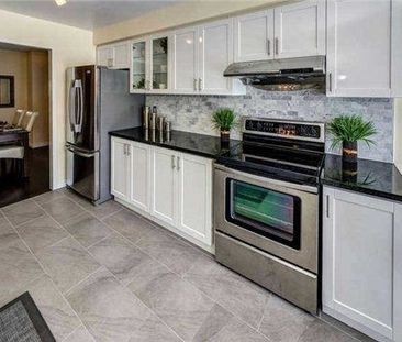 For Lease - 39 Cougar Court, Richmond Hill, Ontario - Photo 1