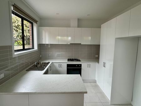 MODERN 2 BEDROOM UNIT - Photo 4