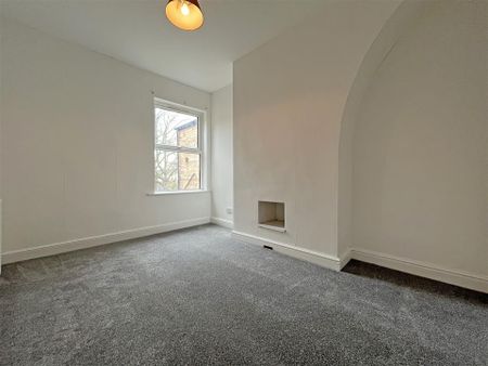 2 bedroom Terraced House to rent - Photo 3