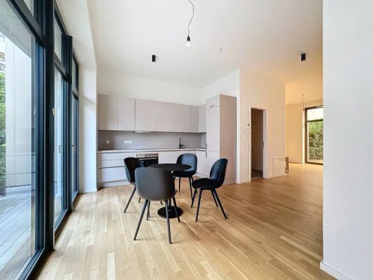 Exklusives Townhaus über 3 Etagen mit Concierge-Service im Herzen von Berlin-Mitte. - Foto 1